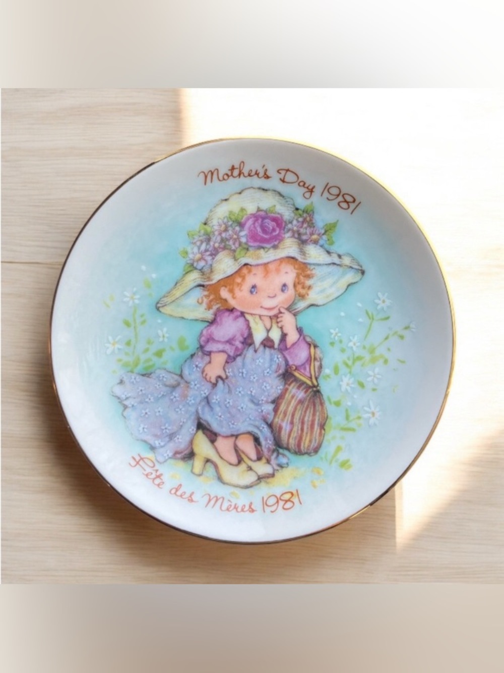 Vintage Avon Mother's Day Decorative Collector Plate 1981 Nostalgia